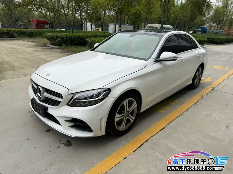 20年奔驰C轿车抵押车出售