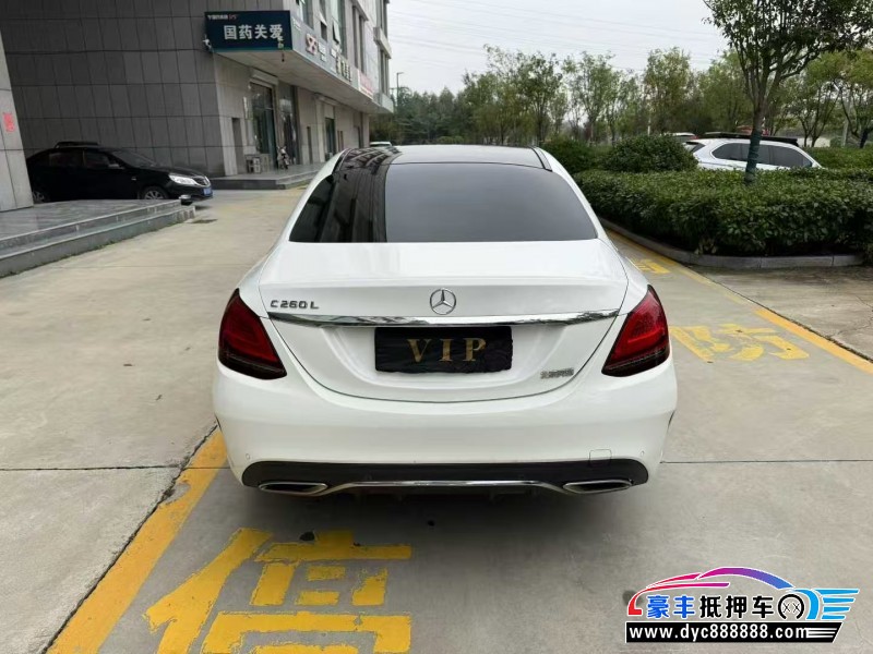 20年奔驰C轿车抵押车出售