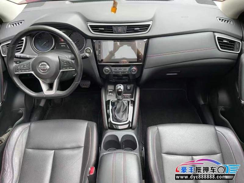 21年日产逍客轿车抵押车出售