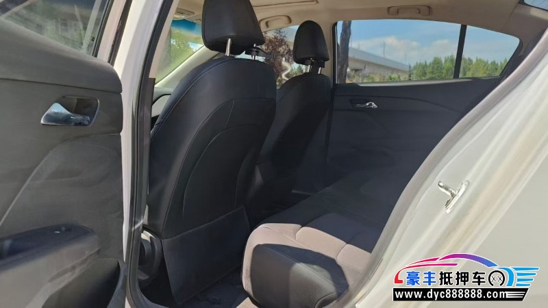 18年雪佛兰科沃兹轿车抵押车出售