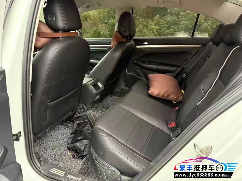 22年大众宝来轿车抵押车出售