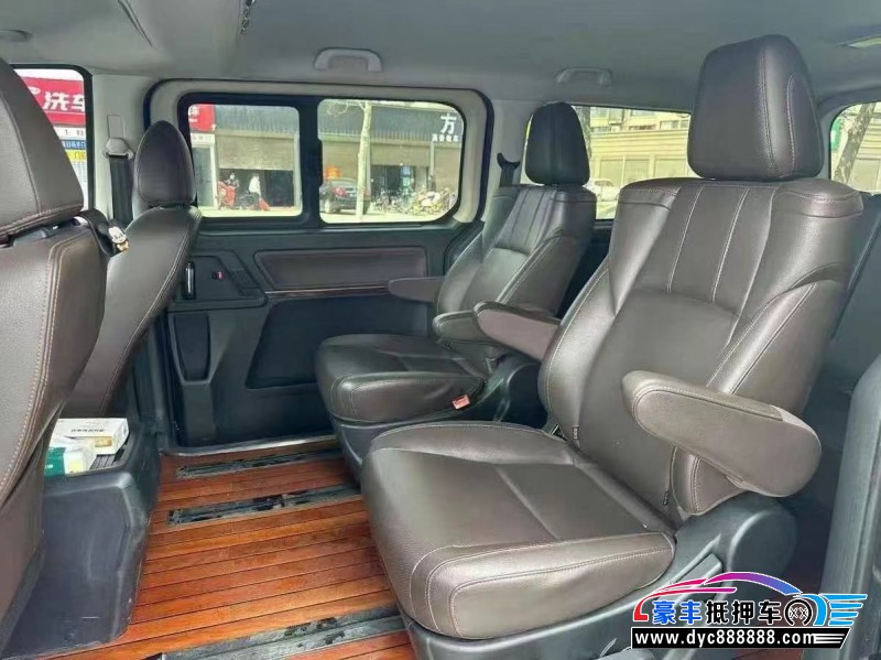 21年东风风行菱智轿车抵押车出售