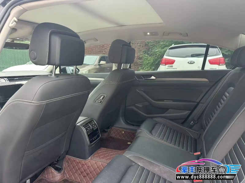 22年大众迈腾轿车抵押车出售