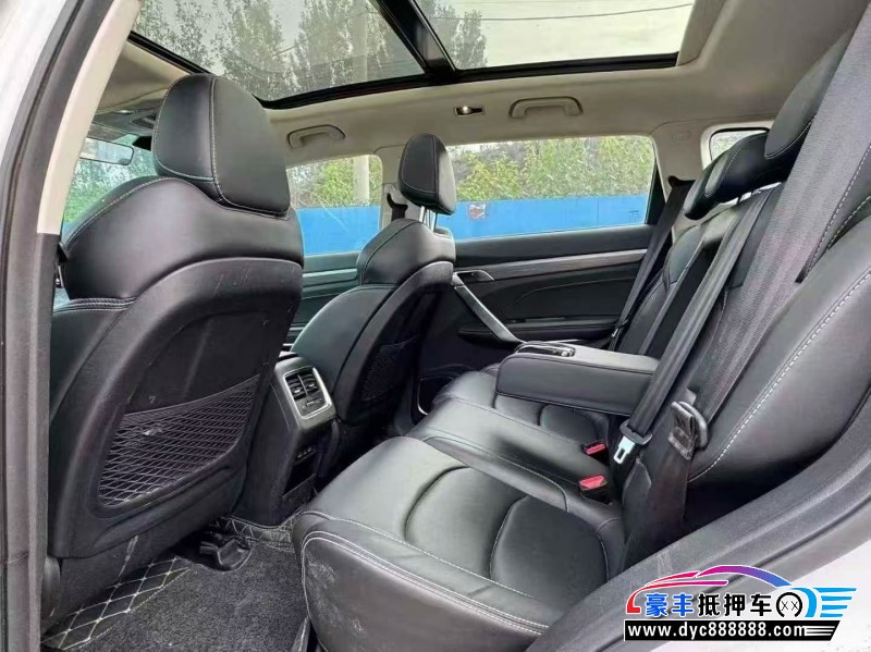 20年吉利博越轿车抵押车出售