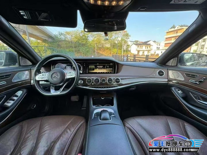 14年奔驰S轿车抵押车出售