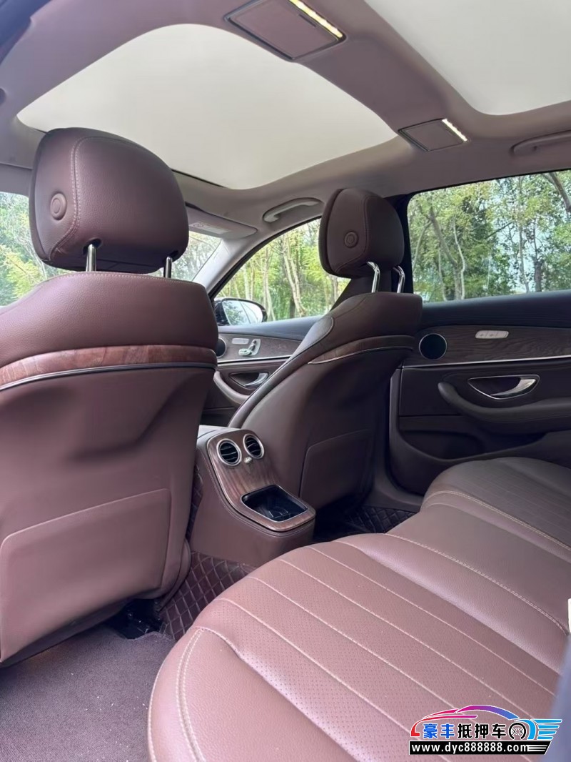 23年奔驰E轿车抵押车出售