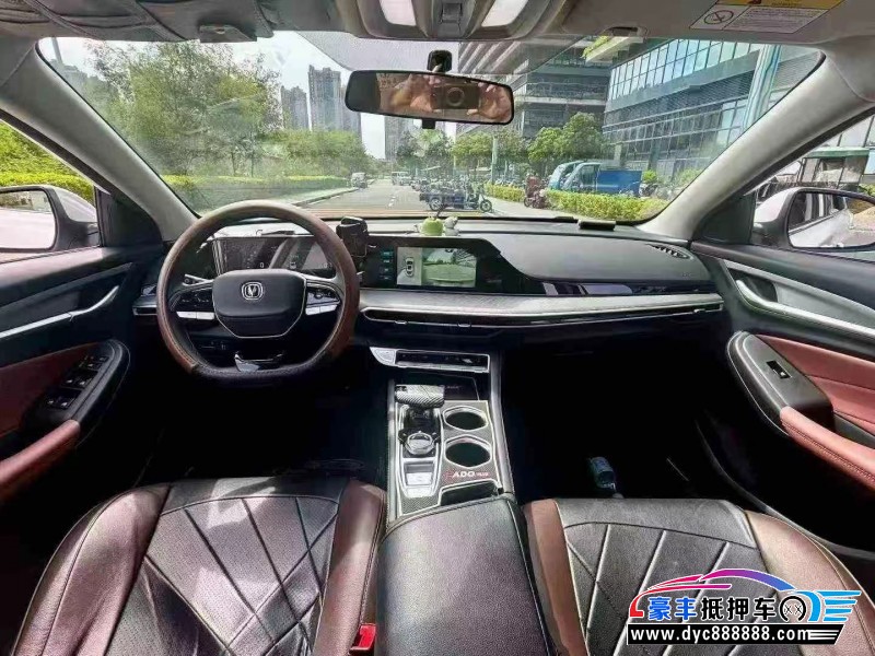 25年长安逸动轿车抵押车出售