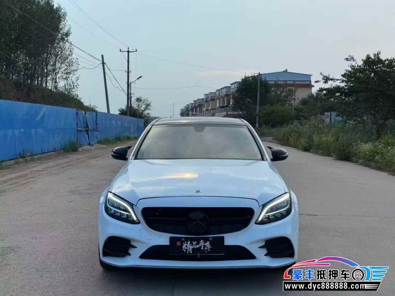 21年奔驰C轿车抵押车出售
