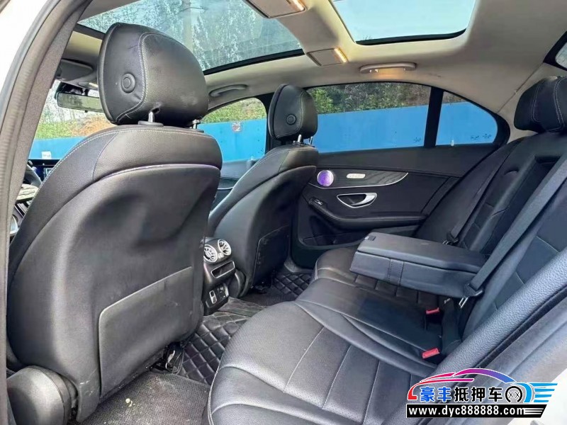 21年奔驰C轿车抵押车出售