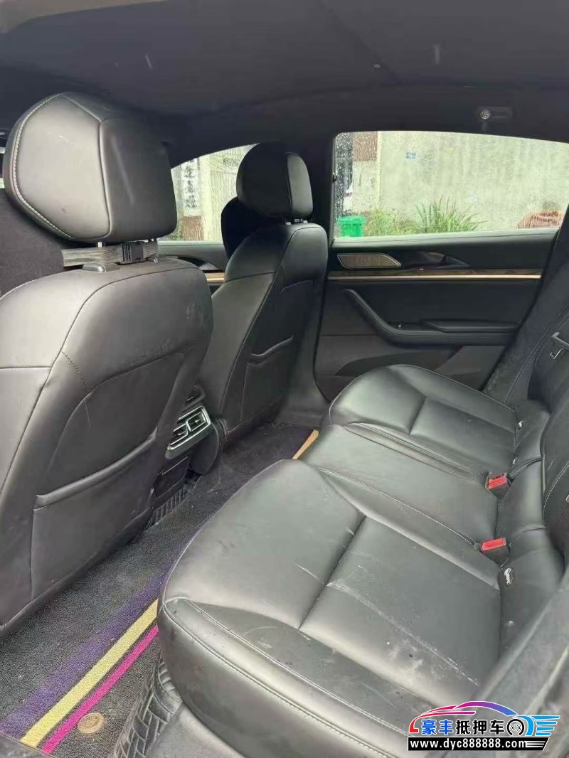 23年哪吒S轿车抵押车出售