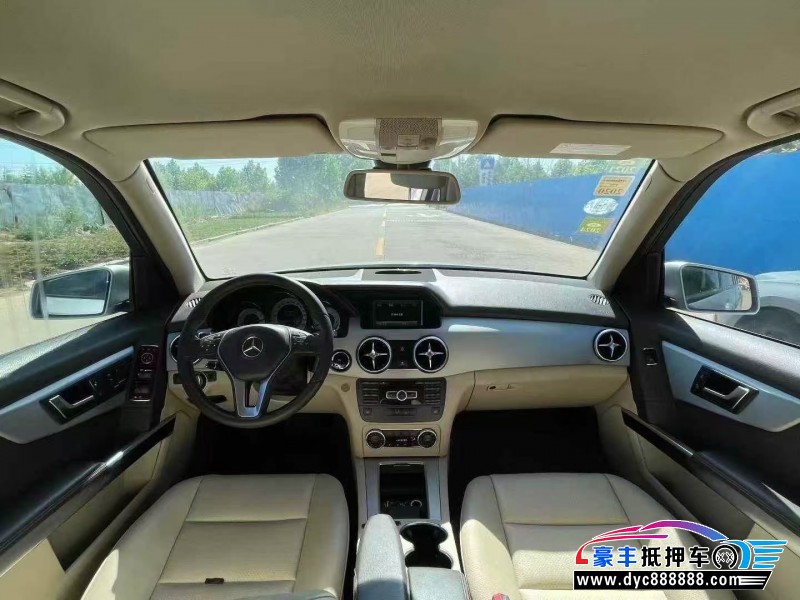 14年奔驰GLK轿车抵押车出售