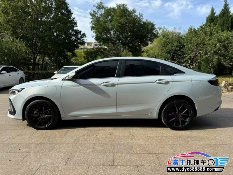 23年吉利帝豪轿车抵押车出售