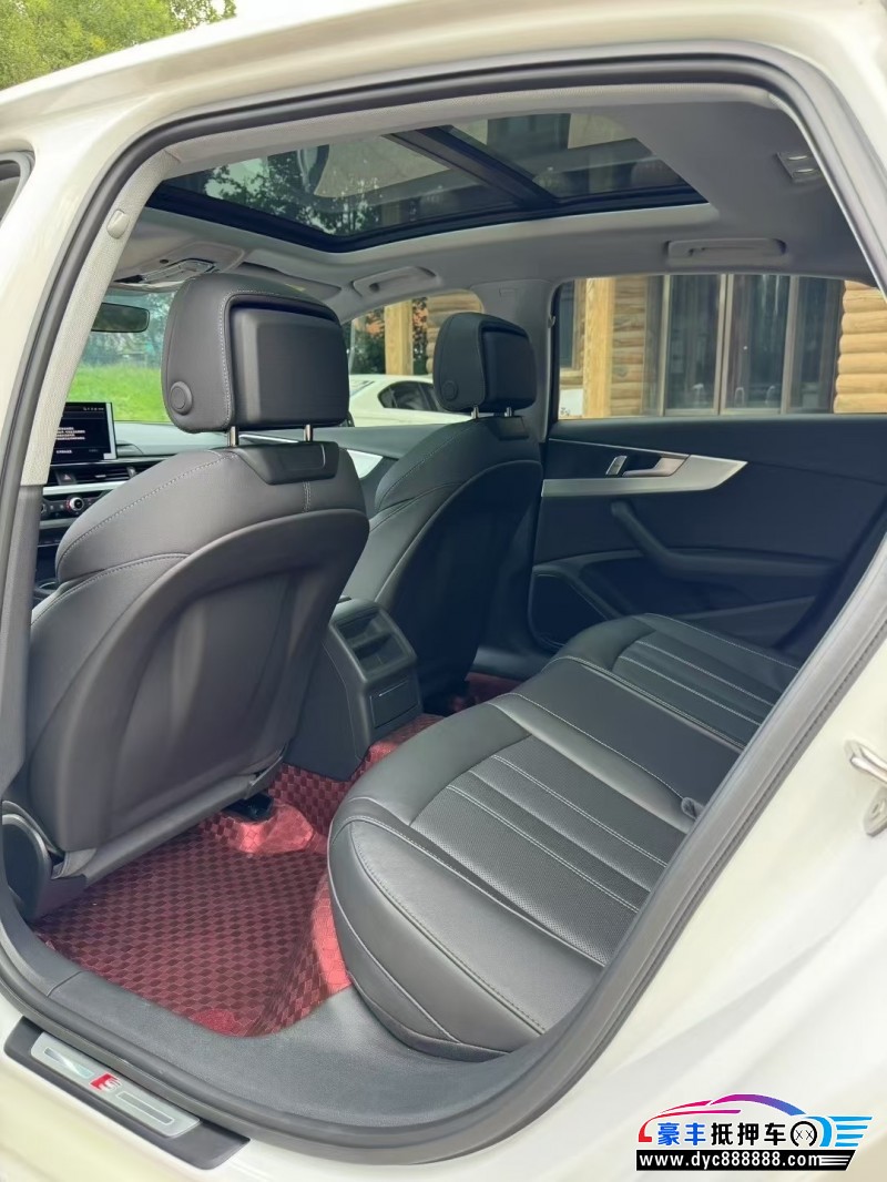 24年奥迪A4L轿车抵押车出售