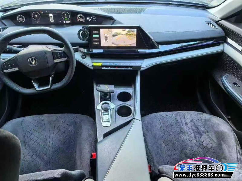 23年长安长安UNI轿车抵押车出售