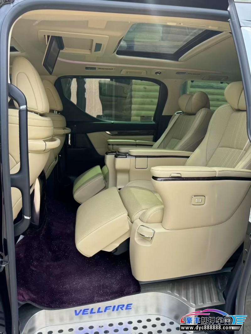 21年丰田威尔法轿车抵押车出售