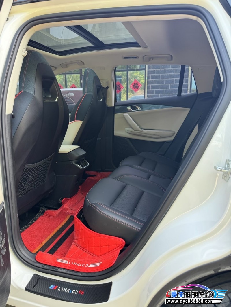 21年领克06轿车抵押车出售