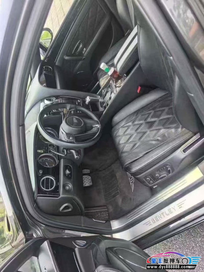 16年宾利飞驰轿车抵押车出售