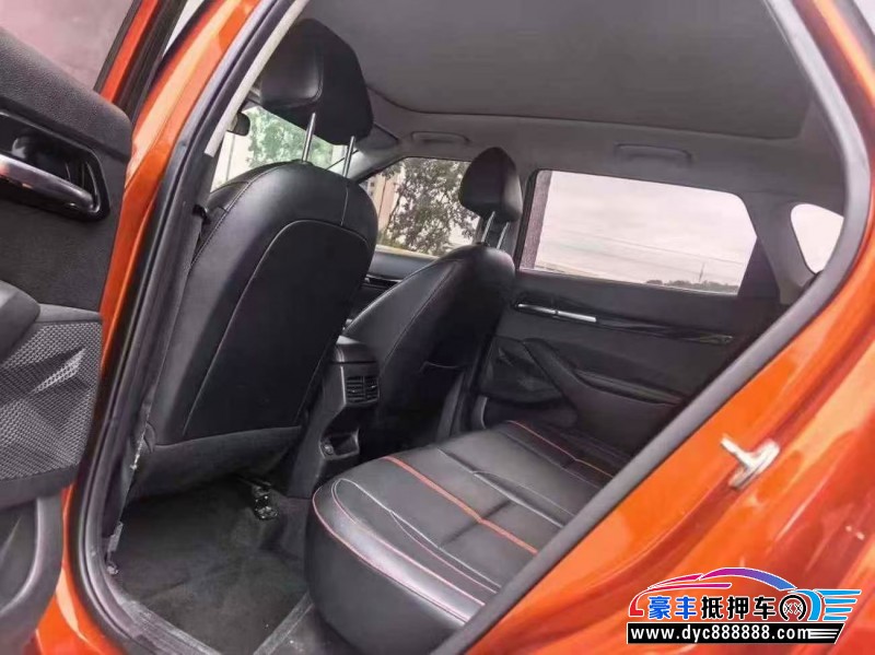 20年起亚KX3轿车抵押车出售