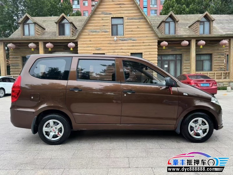 22年五菱五菱宏光S轿车抵押车出售