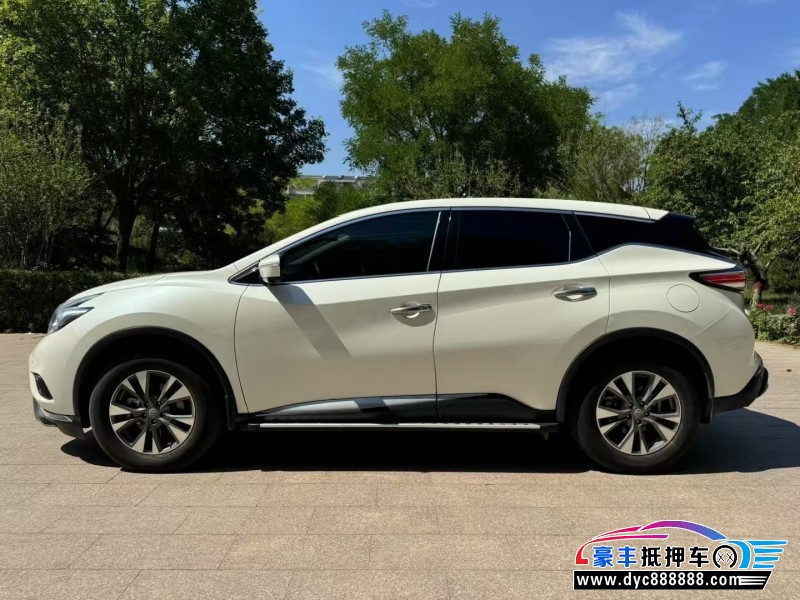 21年日产楼兰轿车抵押车出售