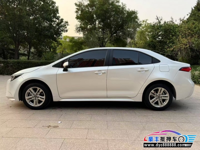 21年丰田雷凌轿车抵押车出售