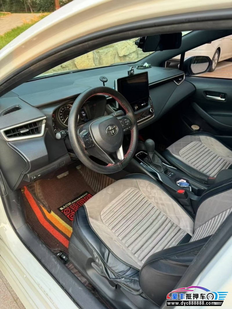 21年丰田雷凌轿车抵押车出售