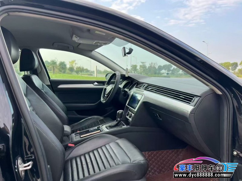 17年大众迈腾轿车抵押车出售