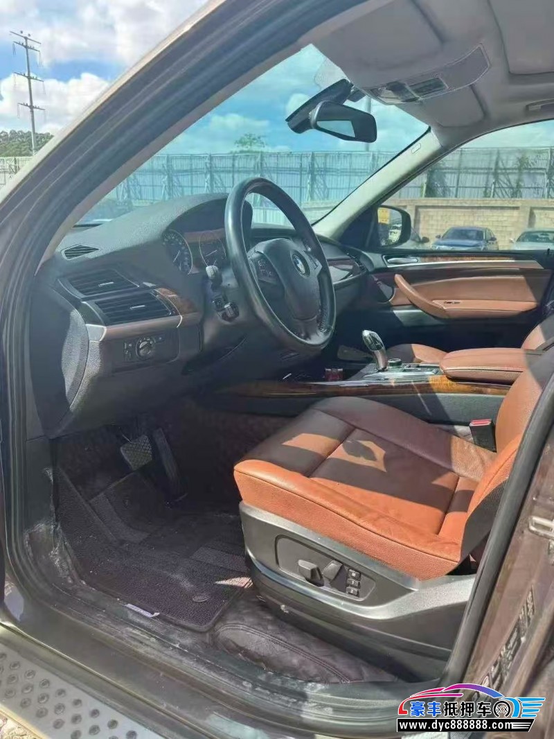 12年宝马X5轿车抵押车出售