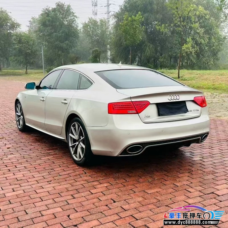 14年奥迪A5轿车抵押车出售