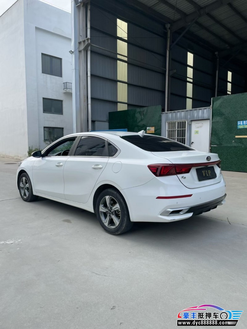 21年起亚K3轿车抵押车出售