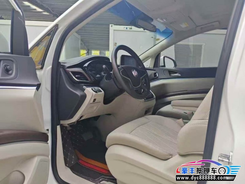 22年别克GL8轿车抵押车出售