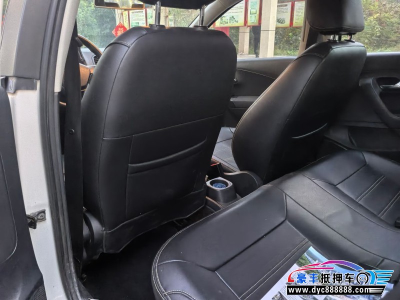 16年大众polo轿车抵押车出售