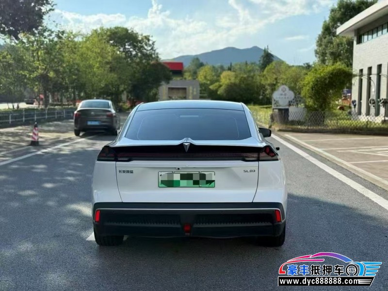 24年长安深蓝SL03轿车抵押车出售