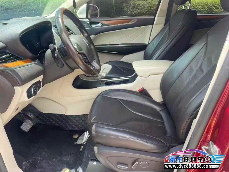 16年林肯MKC轿车抵押车出售