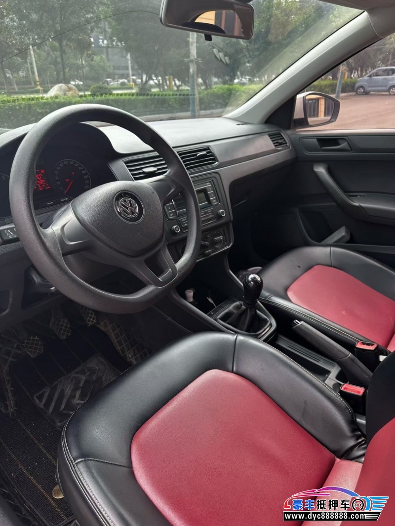 19年大众桑塔纳轿车抵押车出售