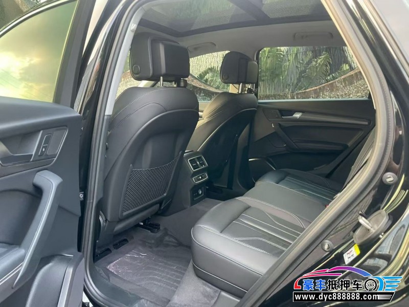 23年奥迪Q5轿车抵押车出售