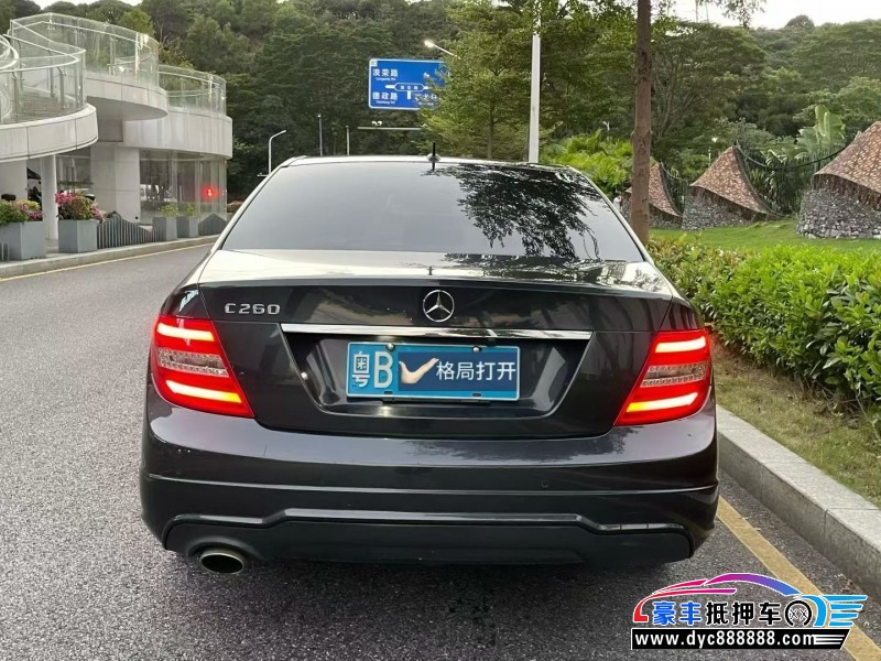 14年奔驰C轿车抵押车出售