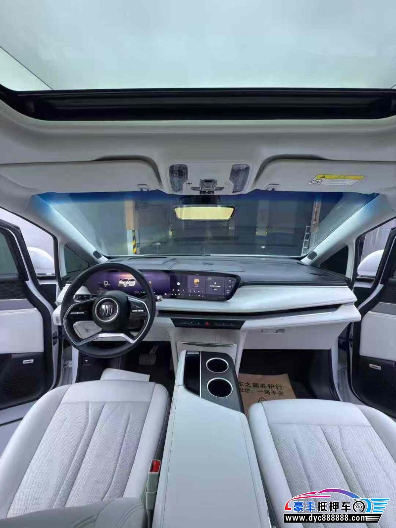 24年别克GL8轿车抵押车出售