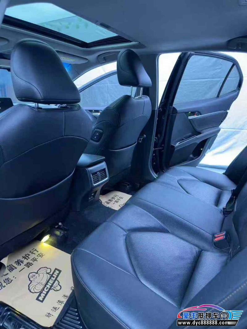 21年丰田凯美瑞轿车抵押车出售