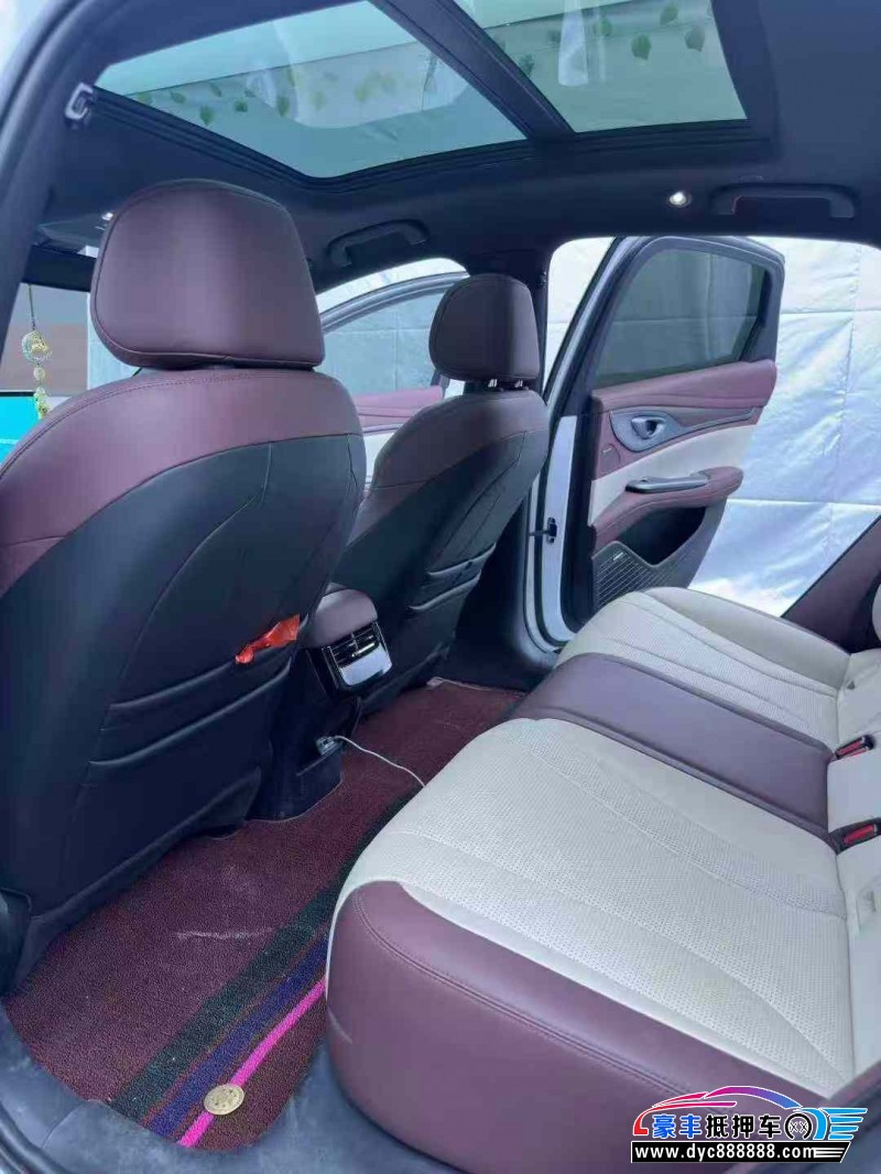 23年比亚迪海豹轿车抵押车出售