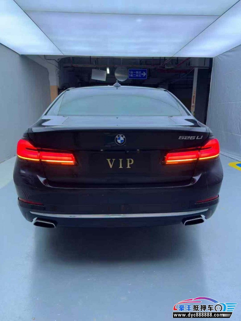 18年宝马5系轿车抵押车出售