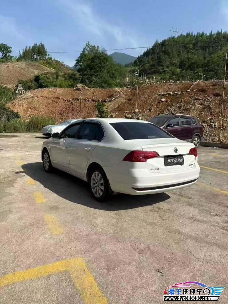 21年大众宝来轿车抵押车出售