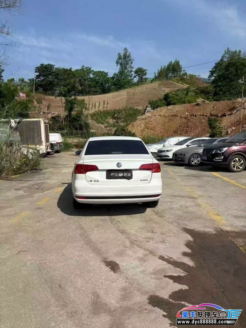 21年大众宝来轿车抵押车出售