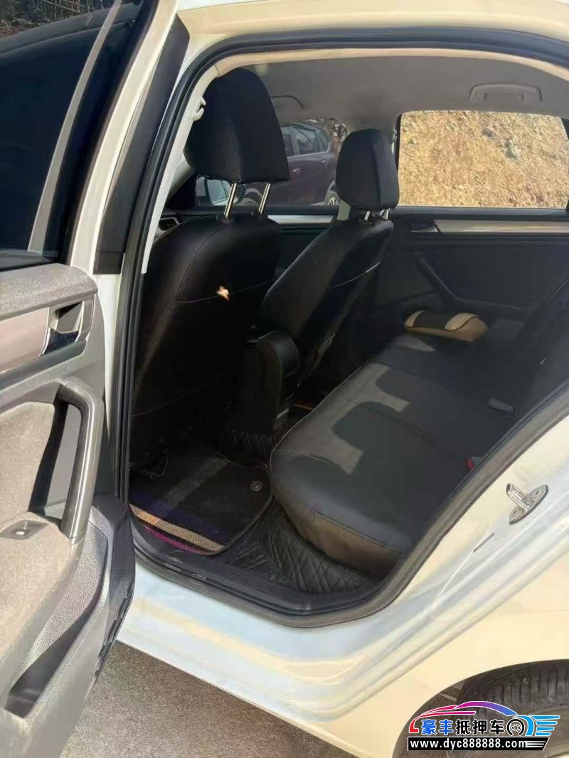 21年大众宝来轿车抵押车出售