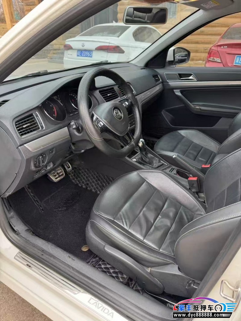 18年大众朗逸轿车抵押车出售