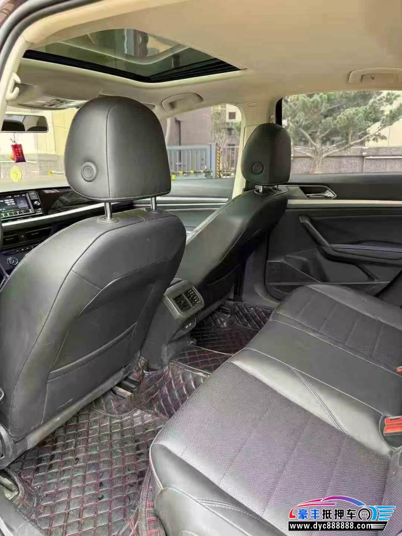 20年大众朗逸轿车抵押车出售