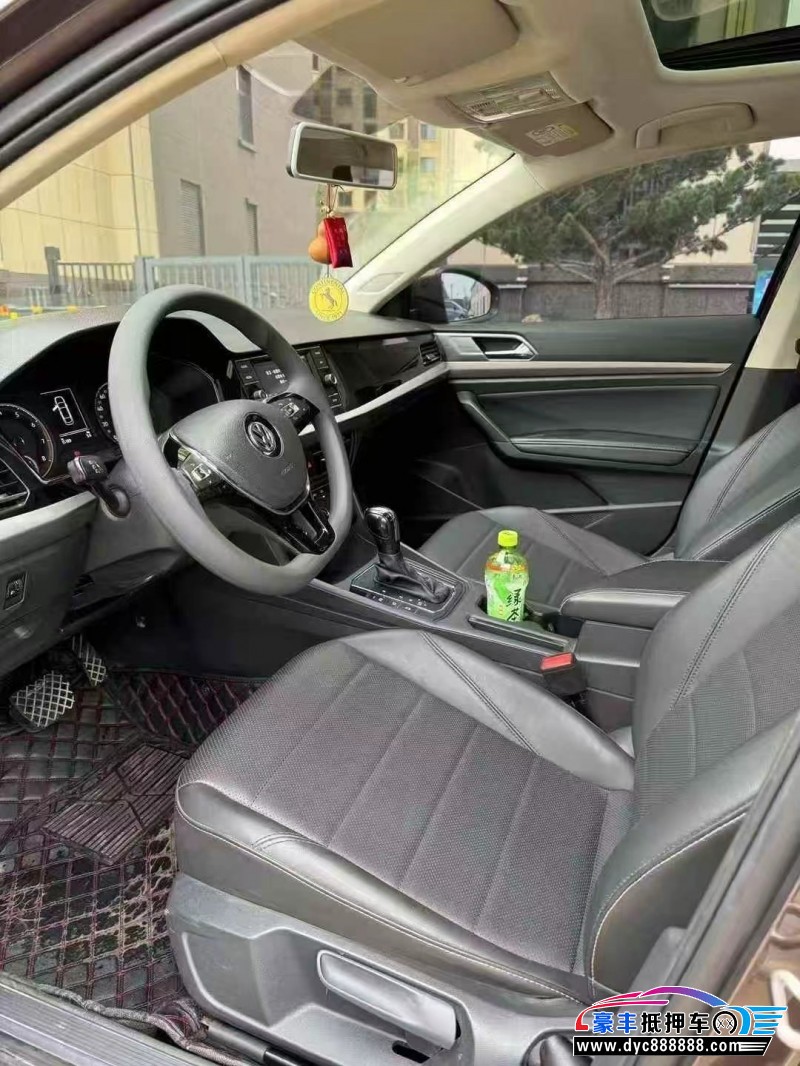 20年大众朗逸轿车抵押车出售