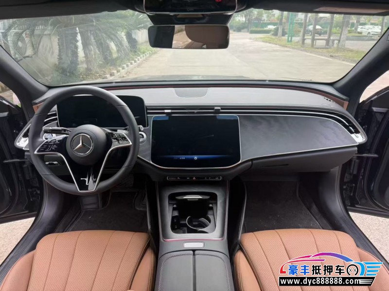 25年奔驰E轿车抵押车出售