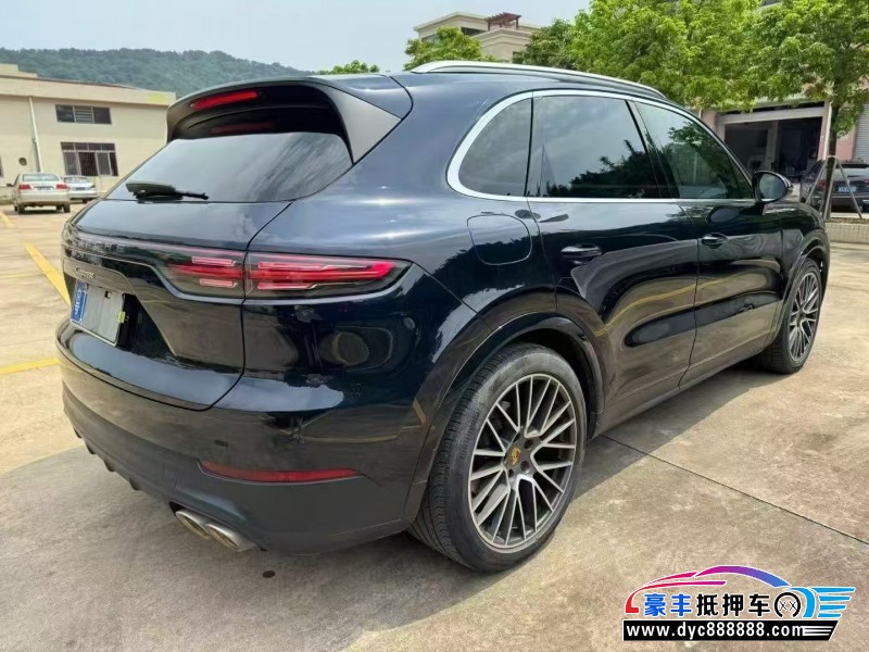 20年保时捷卡宴轿车抵押车出售