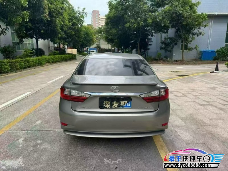 18年雷克萨斯ES轿车抵押车出售